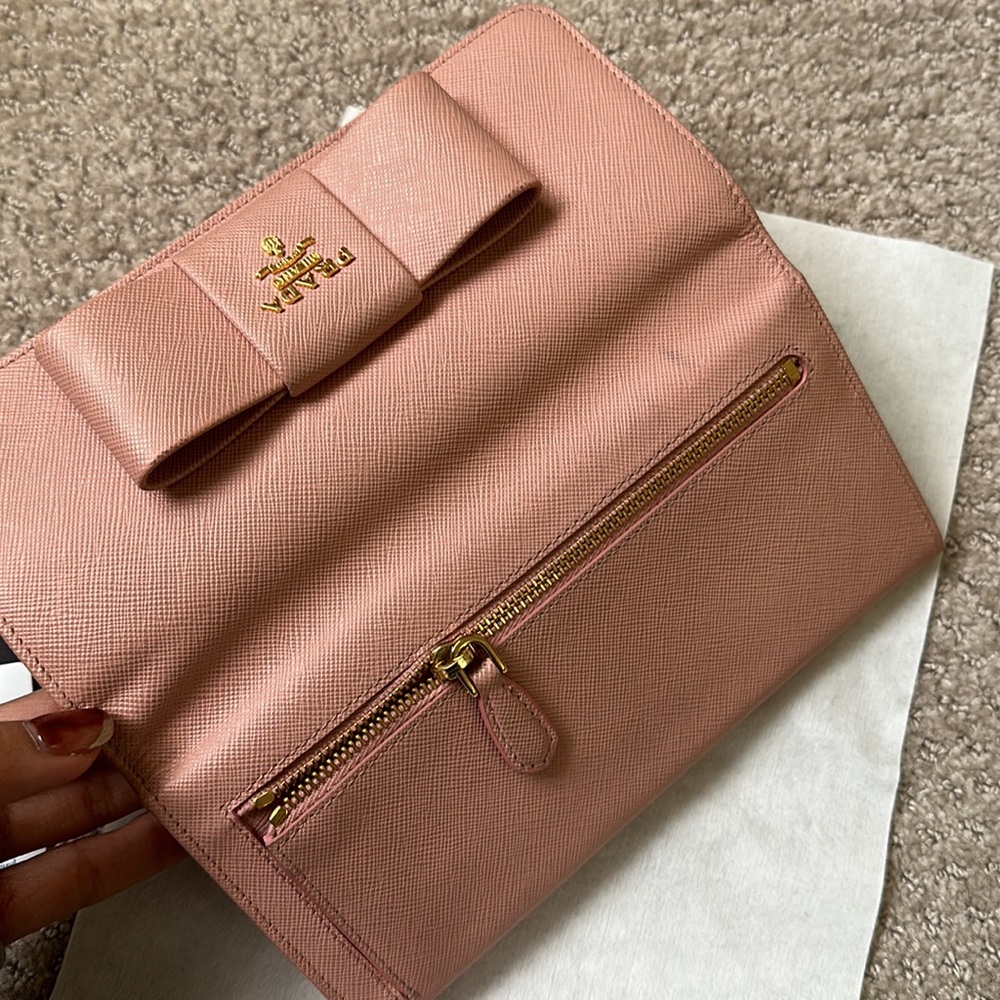 Prada women’s wallets with bow - Picture 3 of 11